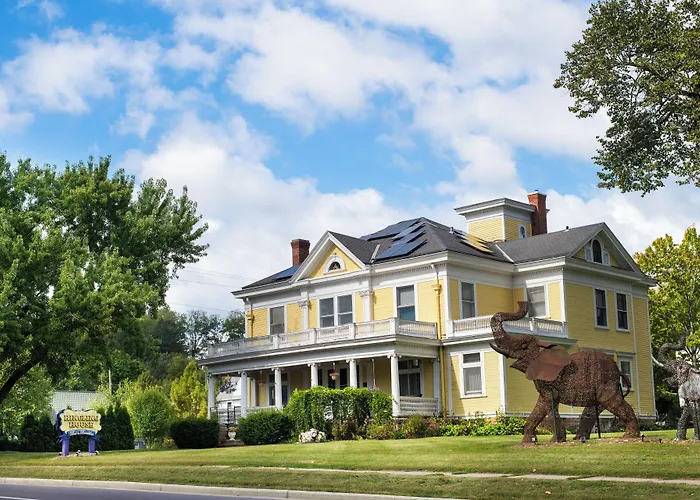 Ringling House Bed & Breakfast