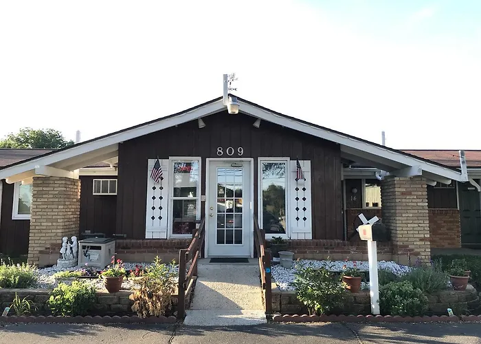 Motel: Spinning Wheel Motel